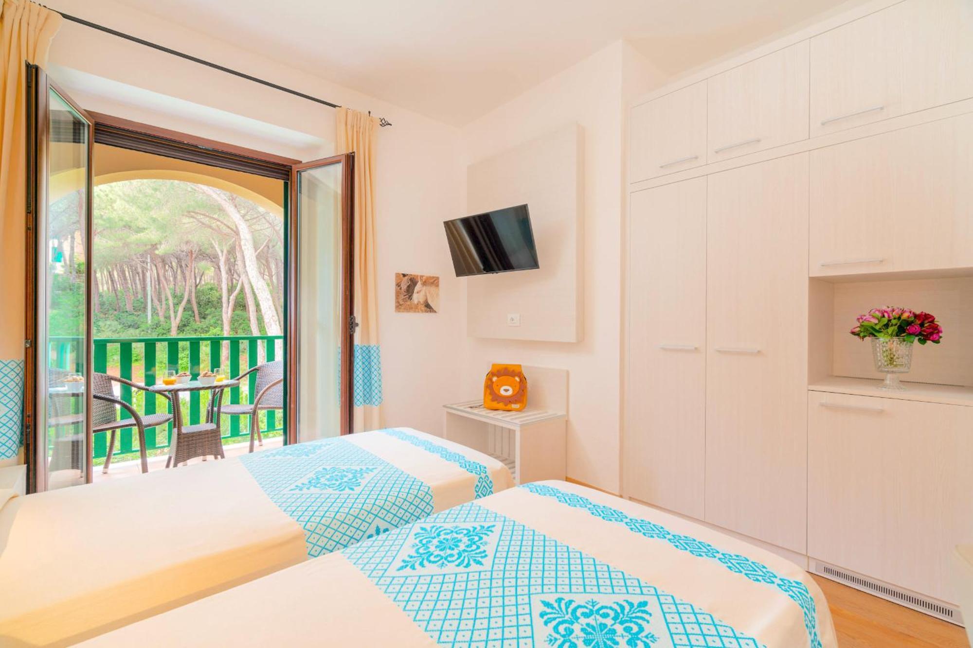 Hotel Dei Pini Fertilia Ngoại thất bức ảnh