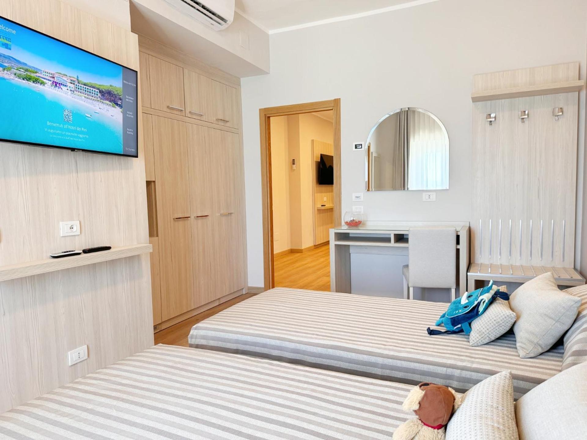 Hotel Dei Pini Fertilia Ngoại thất bức ảnh